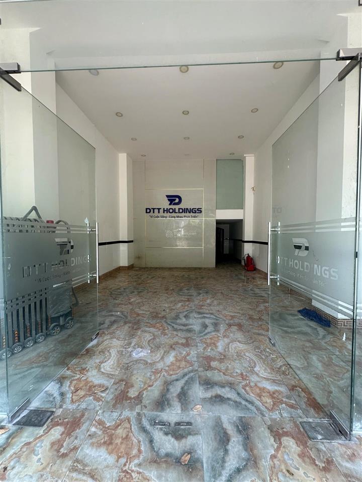 Cho thuê mặt tiền 324g lý thường kiệt, phường 14, quận 10