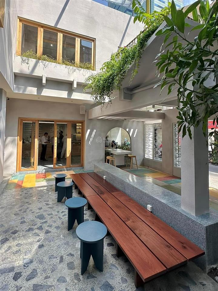 Cho thuê nhà 230f pasteur, quận 3. dt 15x25m