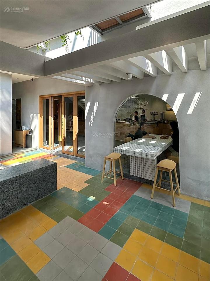 Cho thuê nhà 230f pasteur, quận 3. dt 15x25m