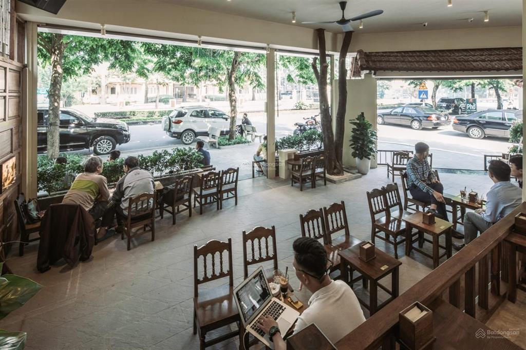 Cho thuê góc 2mt 94 nguyễn thị minh khai  pasteur, quận 3