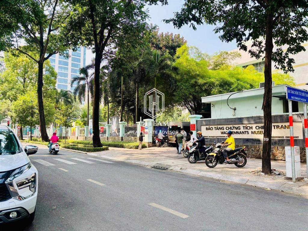 Cho thuê mt 6b lê quý đôn, quận 3. dt 10x30m nhà 3 tầng