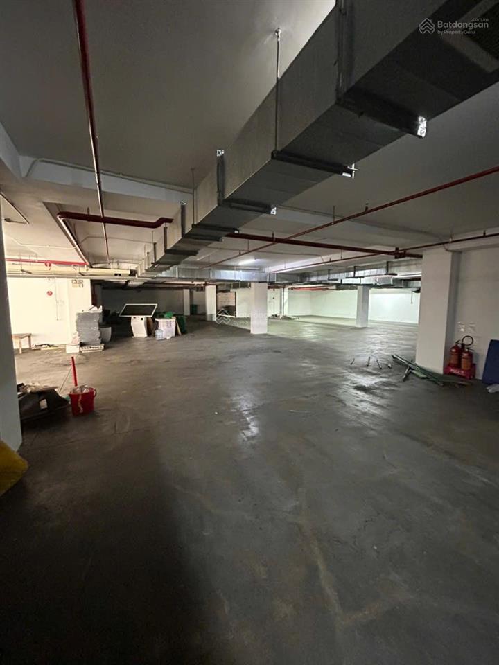 Cho thuê góc 2mt 226226a lê văn sỹ, quận tân bình. dtsd 2478m²