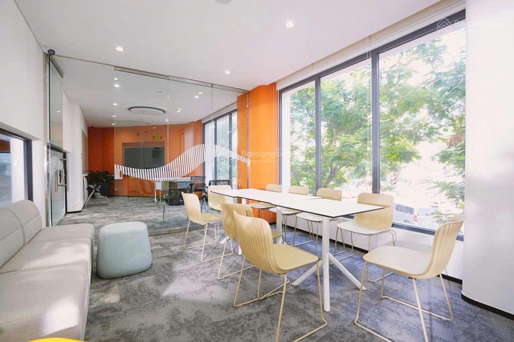 Cho thuê góc 2mt 25b trần cao vân hai bà trưng, quận 1