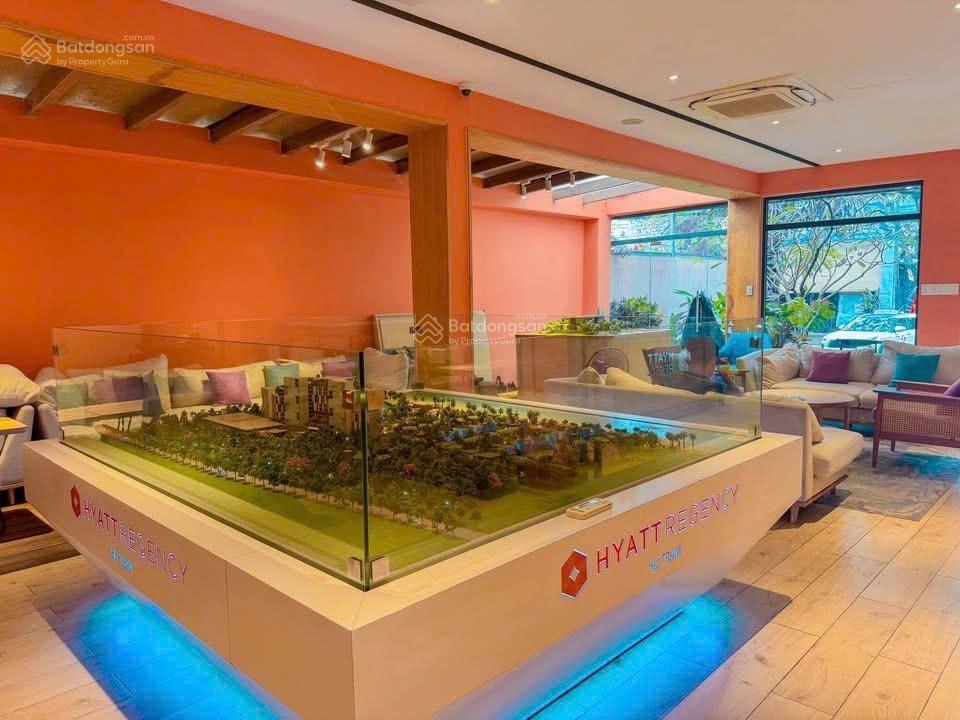 Cho thuê mặt tiền 204d nguyễn văn hưởng, quận 2. dtsd 1000m2