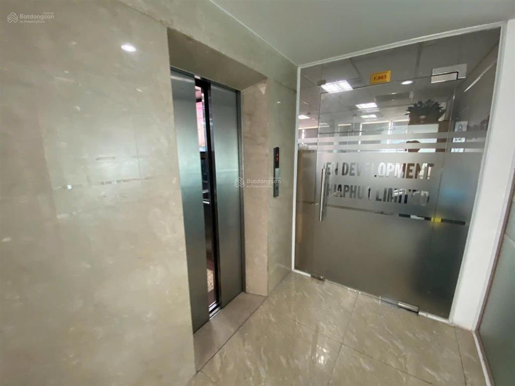 Ngang 18m  cho thuê tòa nhà góc 2mt 10a nguyễn thị minh khai, quận 1