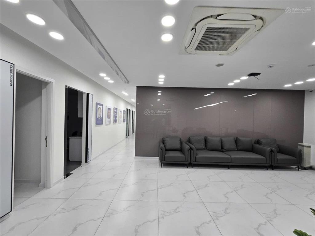 Ngang 16m  cho thuê mặt tiền 60b nguyễn thông, quận 3