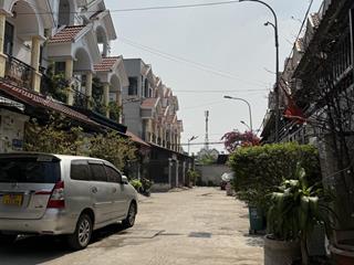 Nhà 3 tầng thạnh lộc 19 , q12 ô tô đậu cửa 24/7  sát chợ cầu đồng dt 55m (4m x 14m)5.6 tỷ tl