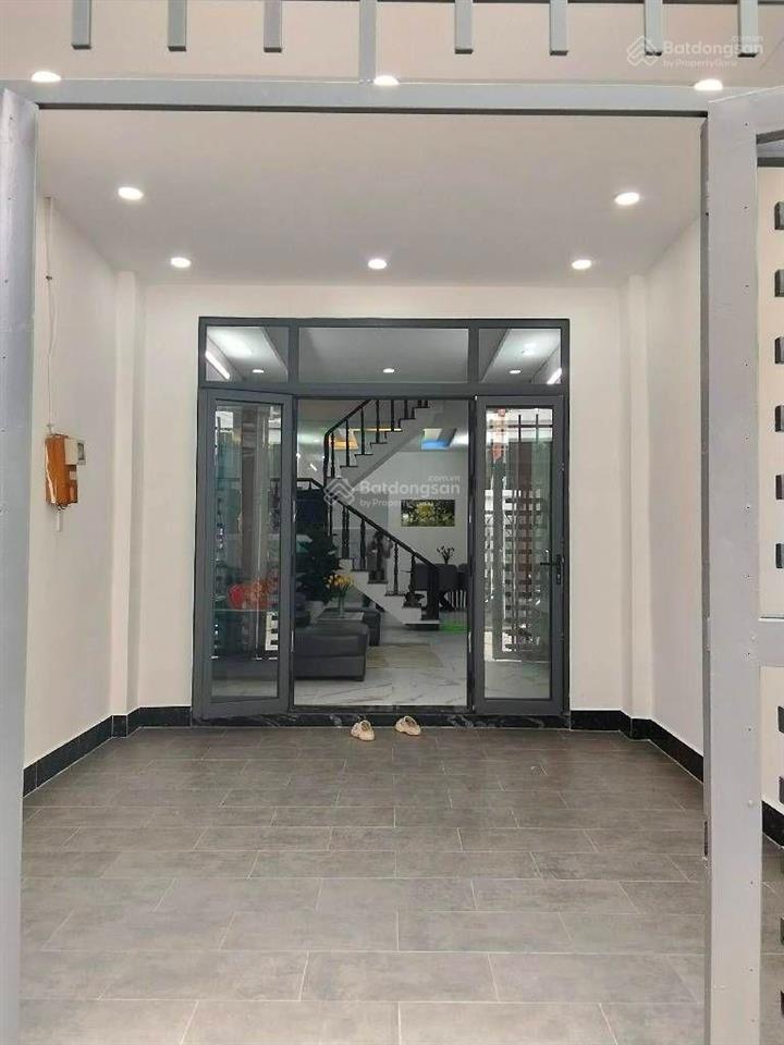 Nhà tô ngọc vân , q12 dt 72.5m23 tầng tặng nội thất hxh tránh chỉ có 6.2 tỷ