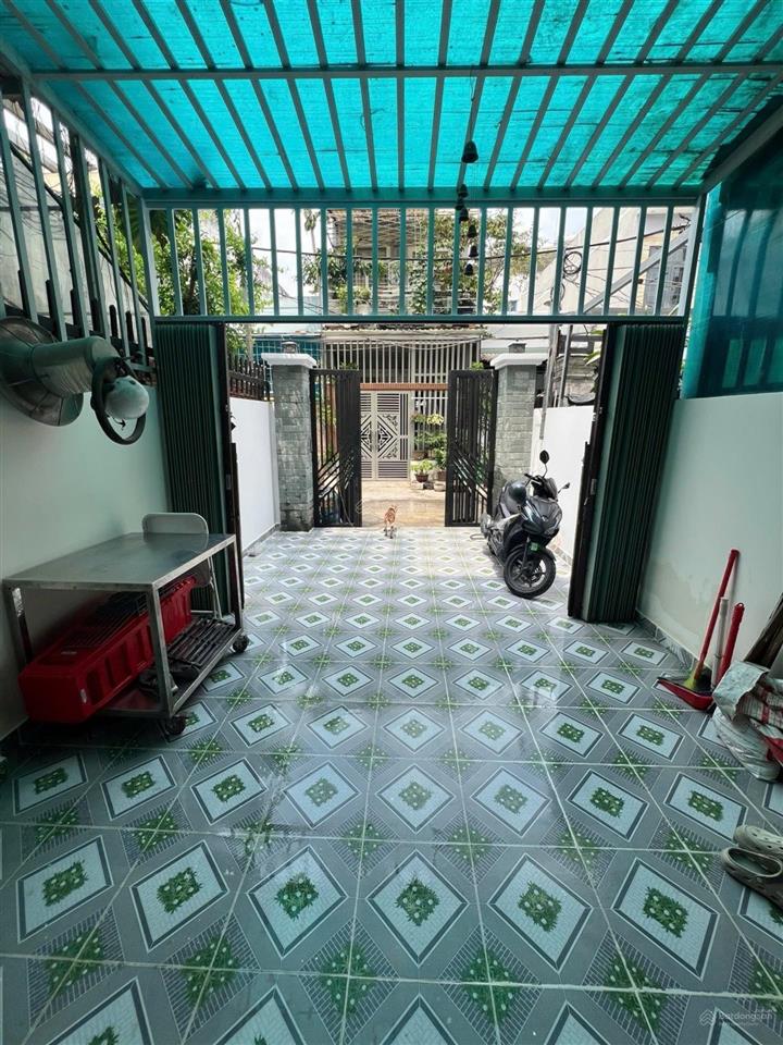 Nhà thạnh lộc 22, q12 71m² (4x17.5m)  sát ngã tư ga  ô tô ngủ ngon trong nhà  chỉ 5.2 tỷ tl