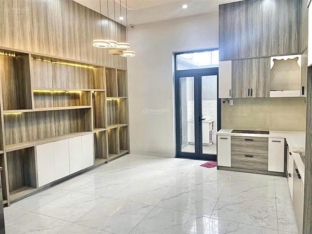 Nhà 4 tầng tô ngọc vân, q12  dt 101m² (5x21m) nở hậu  hẻm 8m  chỉ 7.99 tỷ tl
