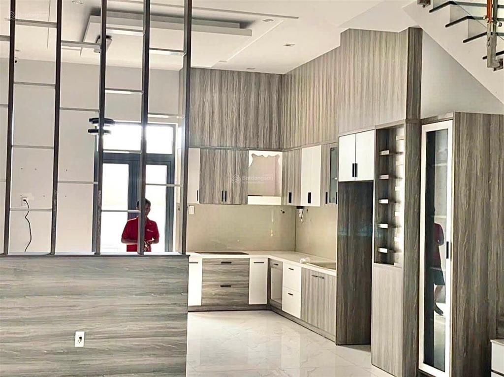Nhà 4 tầng tô ngọc vân, q12  dt 101m² (5x21m) nở hậu  hẻm 8m  chỉ 7.99 tỷ tl
