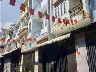 Nhà 3 tầng btct hxh thạnh lộc 17, 64m (4x16m), gần ngã tư ga chỉ 5,98 tỷ tl