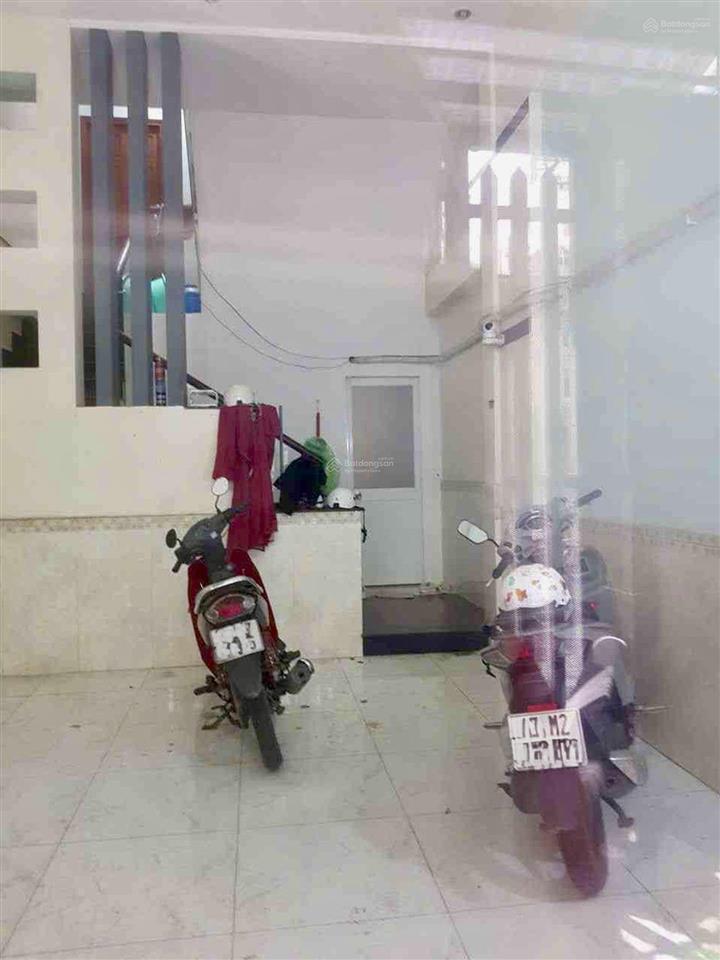 Nhà 3 tầng btct hxh thạnh lộc 17, 64m (4x16m), gần ngã tư ga chỉ 5,98 tỷ tl