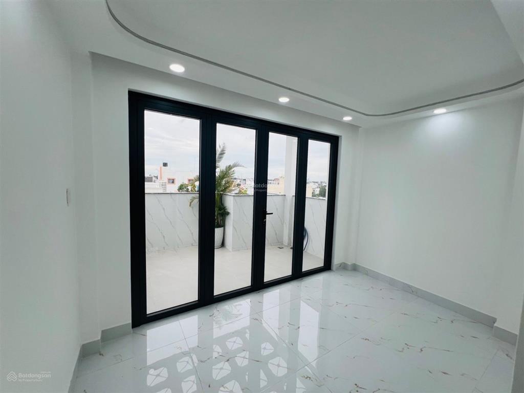 Nhà 5 tầng có thang máy hxh thông gần hà huy giáp full nội thất 4x16  7.3 tỷ tl