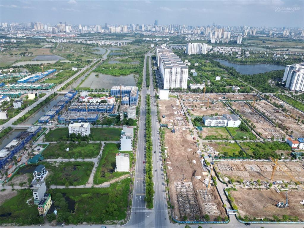 Cần tiền đầu tư bán cắt lỗ biệt thự khu đô thị thanh hà, vị trí đẹp view hồ khu a1.3.