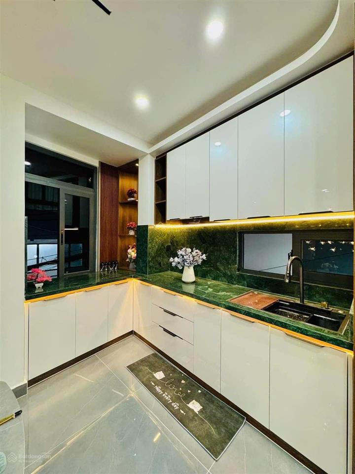 Cần bán gấp nhà đất xây biệt thự góc 2mt đường bình lợi p13 bình thạnh. dt 16x20m. giá 24 tỷ