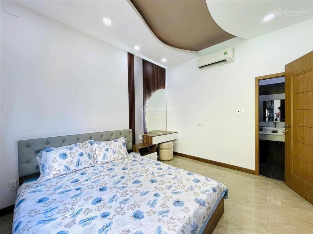 Nhà đẹp ba tháng hai, p. 11, q. 10, dt 55.2m2 đang cho thuê 10tr/tháng