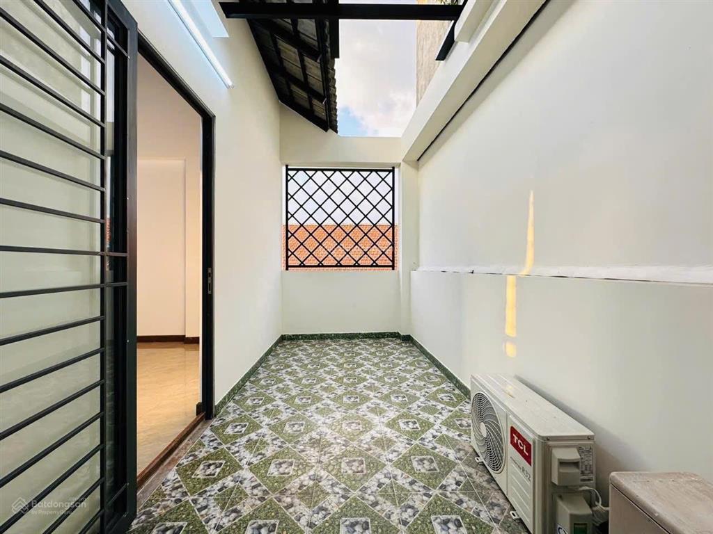 Nhà đẹp ba tháng hai, p. 11, q. 10, dt 55.2m2 đang cho thuê 10tr/tháng