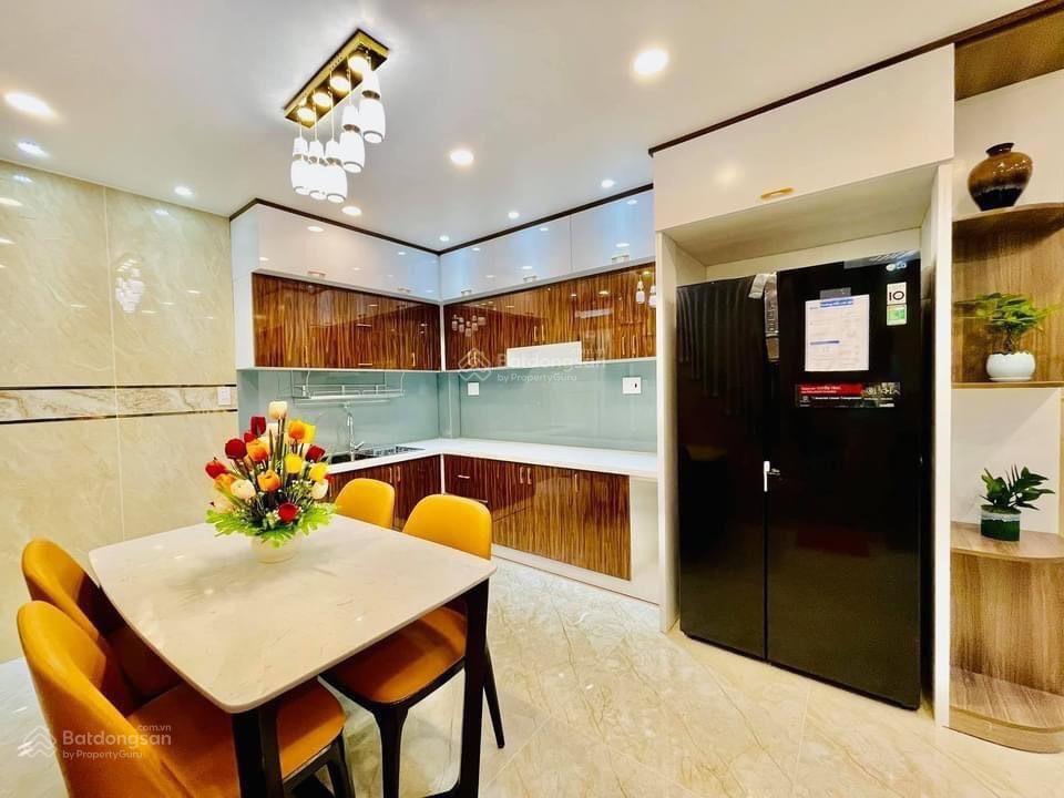 Sở hữu ngay căn nhà thành thái 80m2 giá 5tỷ800tr, p14, q10, sổ riêng chính chủ, ngay cầu vượt 3/2.