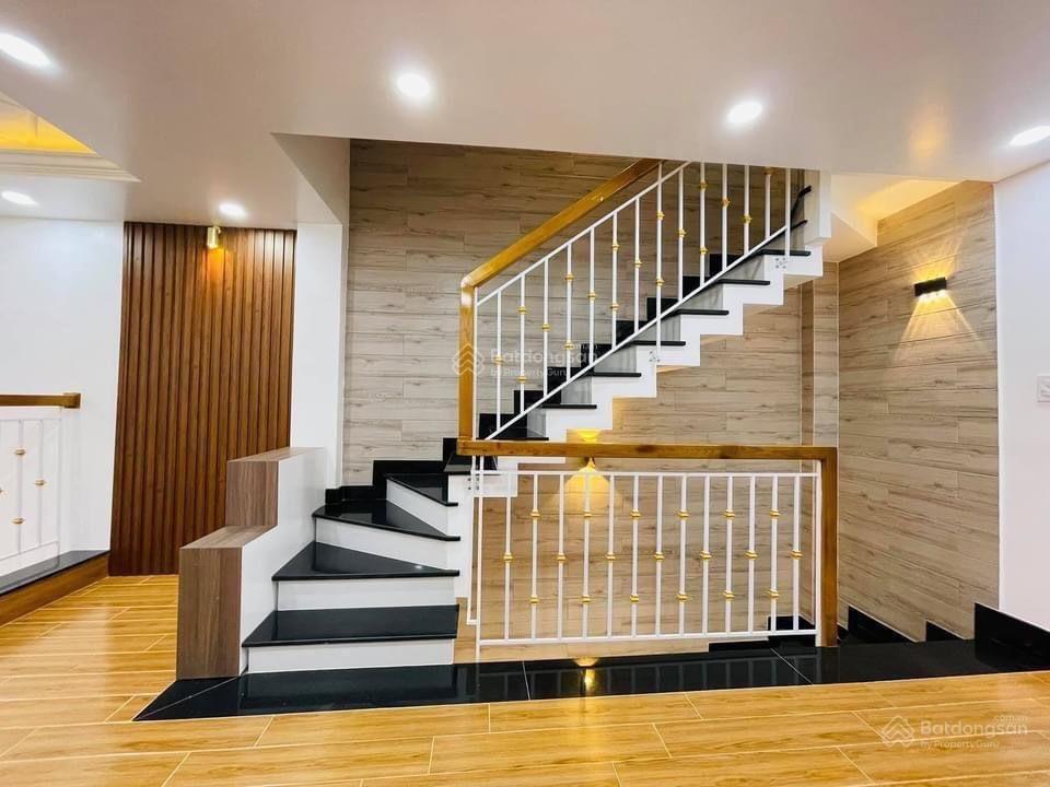 Sở hữu ngay căn nhà thành thái 80m2 giá 5tỷ800tr, p14, q10, sổ riêng chính chủ, ngay cầu vượt 3/2.
