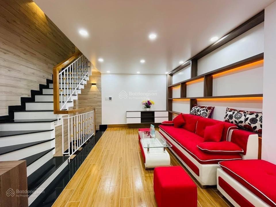 Sở hữu ngay căn nhà thành thái 80m2 giá 5tỷ800tr, p14, q10, sổ riêng chính chủ, ngay cầu vượt 3/2.