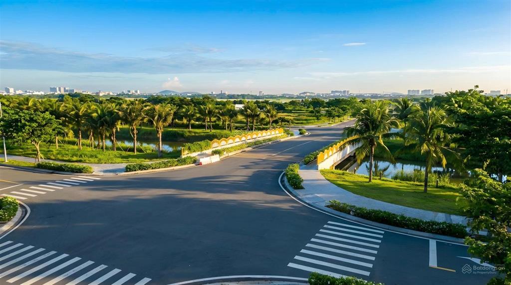 Đất nền dragon pearl đức hòa, sổ hồng riêng từng nền, 100m2, giá 32tr/m2, mặt tiền đường 16m