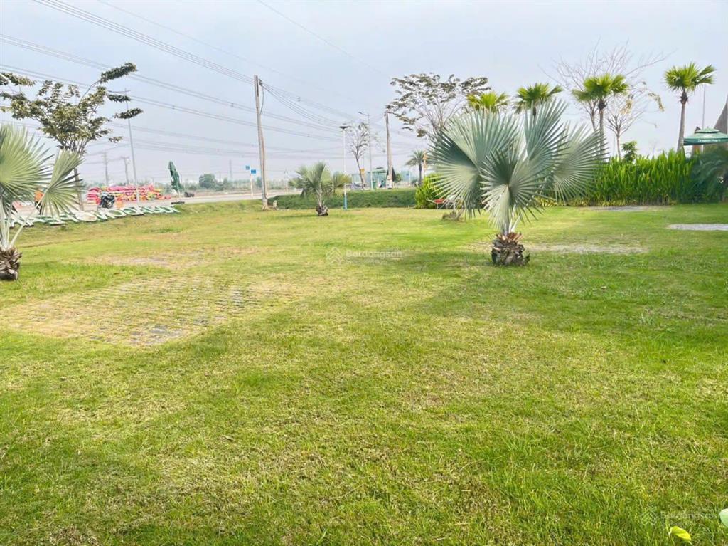 Bán đất sổ hồng riêng, mặt tiền đường rộng 8m, tiện ích xung quanh đầy đủ, đối diện kcn hạnh phúc