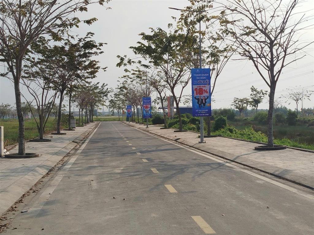 Bán đất sổ hồng riêng, mặt tiền đường rộng 8m, tiện ích xung quanh đầy đủ, đối diện kcn hạnh phúc