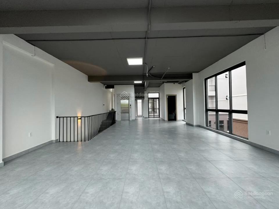 Đẹp, tiềm năng 25.5 tỷ shophouse xi zeitgeist, góc, mặt tiền nguyễn hữu thọ, 4 tầng, thang máy