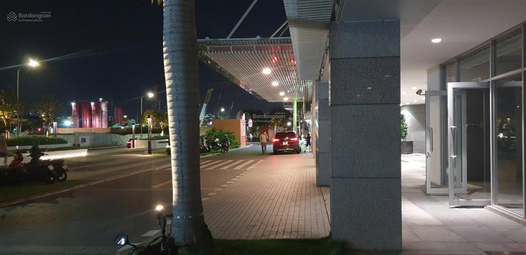 Hiếm shop scenic 2 kề bên văn phòng mới phú mỹ hưng landmark, chỉ trệt 260m2, đơn giá chỉ 127tr/m2