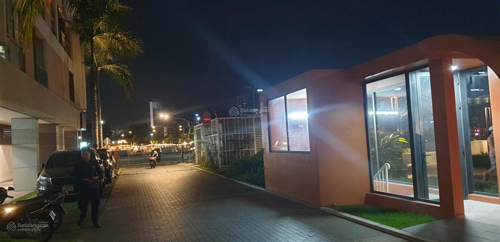 Hiếm shop scenic 2 kề bên văn phòng mới phú mỹ hưng landmark, chỉ trệt 260m2, đơn giá chỉ 127tr/m2