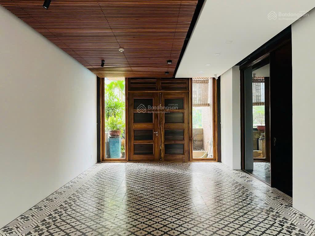 Giá hiếm hoi 20.5 tỷ shop góc panorama phú mỹ hưng, 141m2 view đẹp, dễ kinh doanh, nội thất đẹp