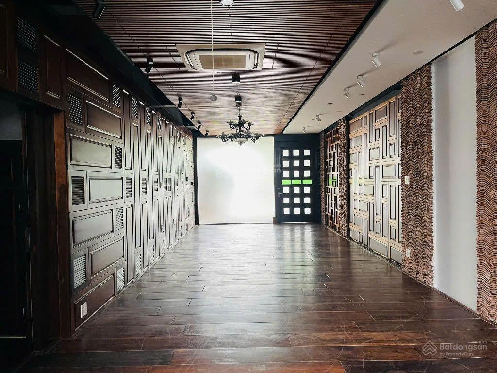 Giá hiếm hoi 20.5 tỷ shop góc panorama phú mỹ hưng, 141m2 view đẹp, dễ kinh doanh, nội thất đẹp