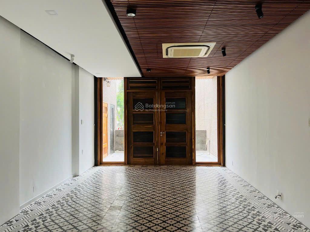 Giá hiếm hoi 20.5 tỷ shop góc panorama phú mỹ hưng, 141m2 view đẹp, dễ kinh doanh, nội thất đẹp