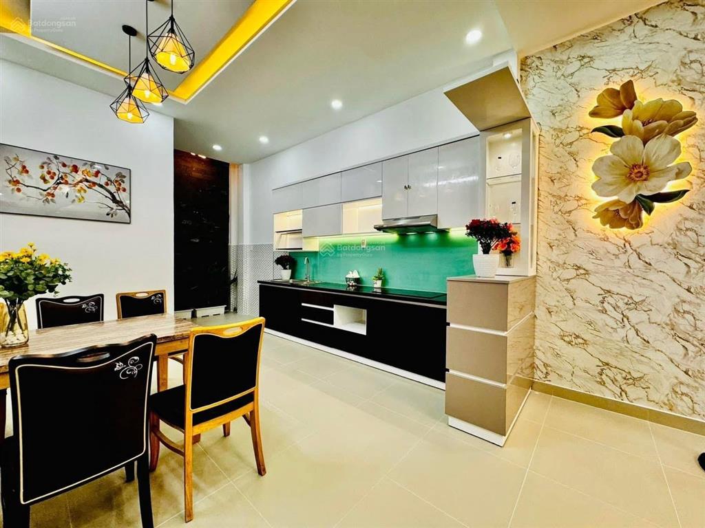 Nhà dĩ an giá rẻ chỉ 810 triệu full nội thất mới xây 100% mới ngay phường dĩ an