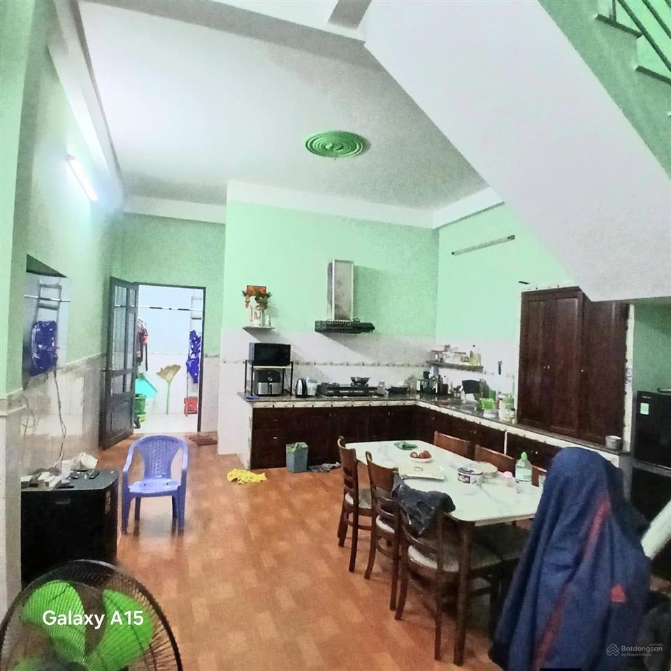 7 tỷ thương lượng, nhà 3 tầng mặt tiền khu dân cư, diện tích  5 x 20