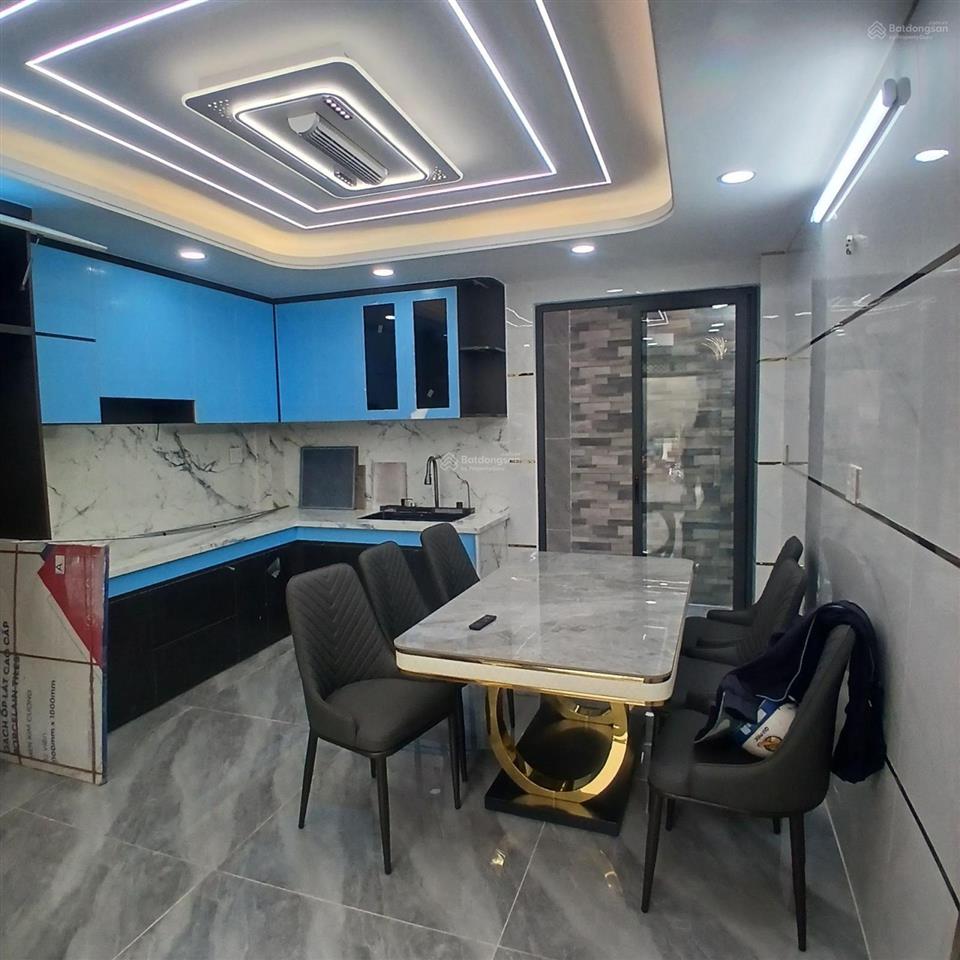 7 tỷ 500 thương lượng, nhà 5 tầng mới, đường 6 mét diện tích  4,1 x 15,04