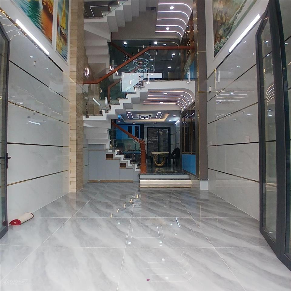 7 tỷ 500 thương lượng, nhà 5 tầng mới, đường 6 mét diện tích  4,1 x 15,04