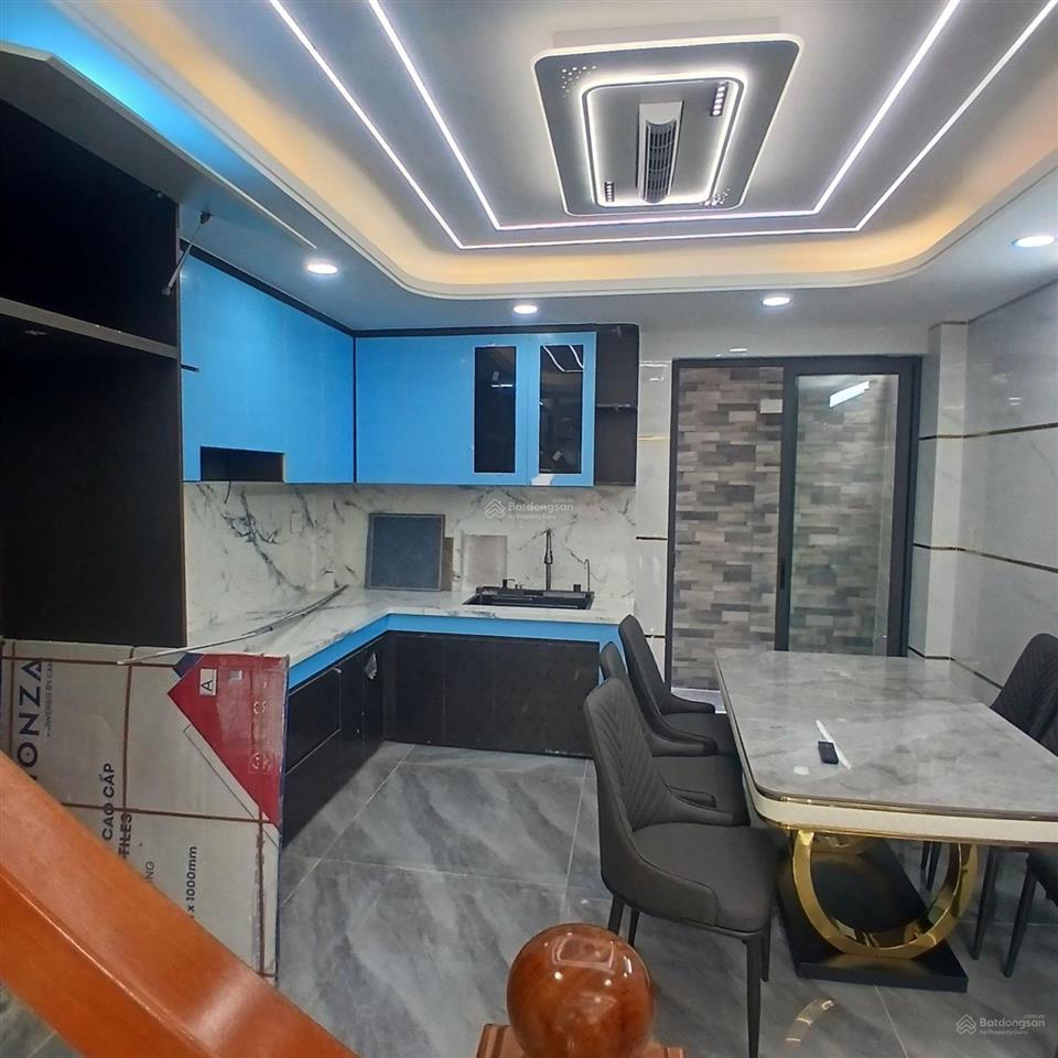 7 tỷ 500 thương lượng, nhà 5 tầng mới, đường 6 mét diện tích  4,1 x 15,04