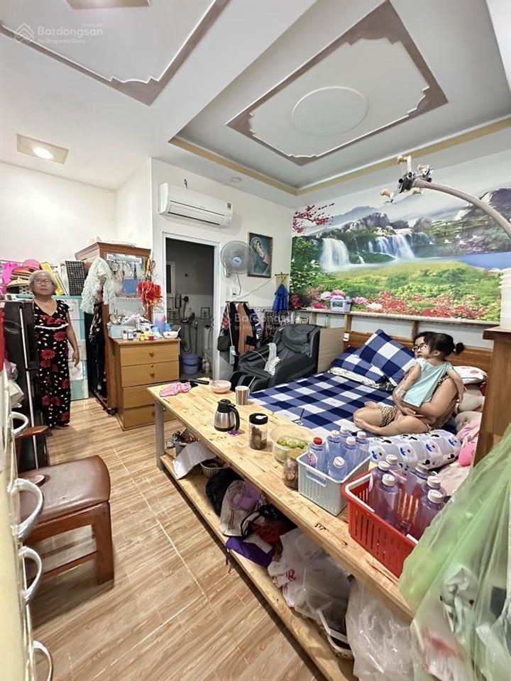 8 tỷ 200 thương lượng, nhà góc 2 mặt tiền, diện tích ngang 10,14mét  dài 15,5 mét