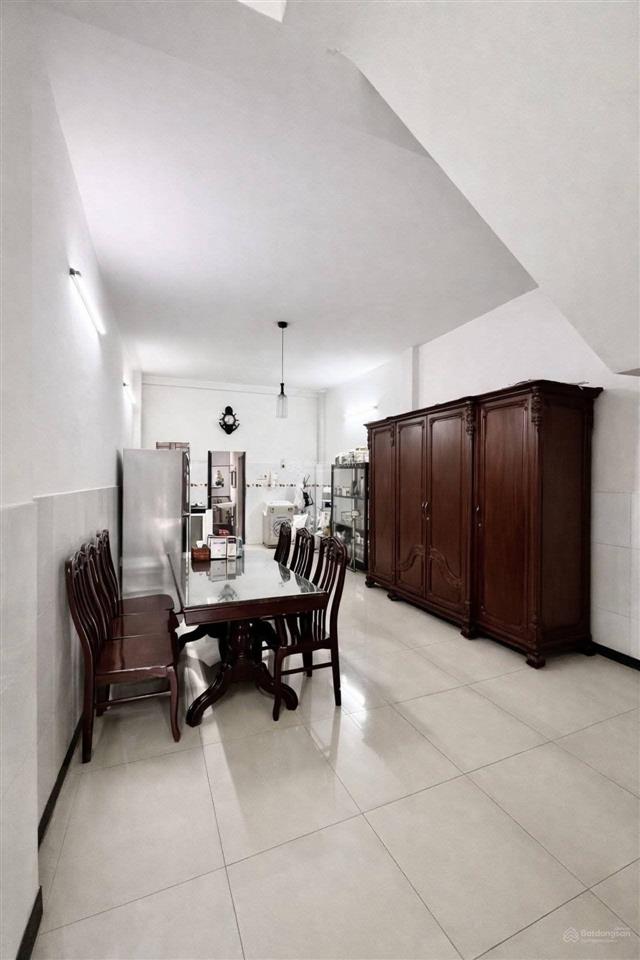 7 tỷ 600 thương lượng, nhà 2 tầng, đường 8 mét diện tích ngang 4 mét, dài 21,5 mét