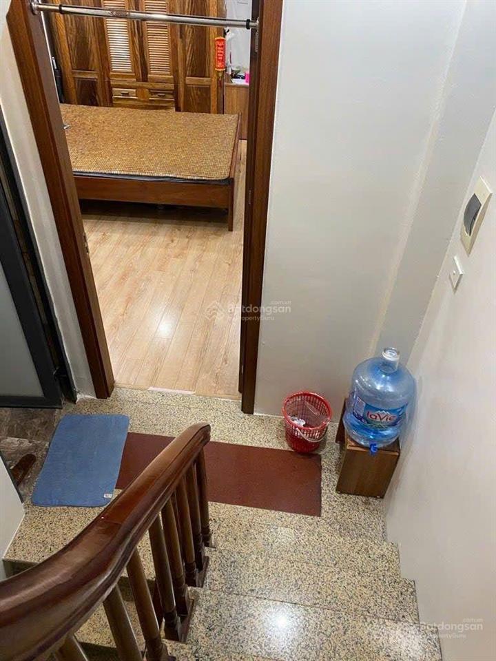 6 tỷ kiến hưng ô tô cạnh nhà
cách 1 nhà ra mặt phố kinh doanh đông đúc
cạnh tô hiệu chợ hà đông