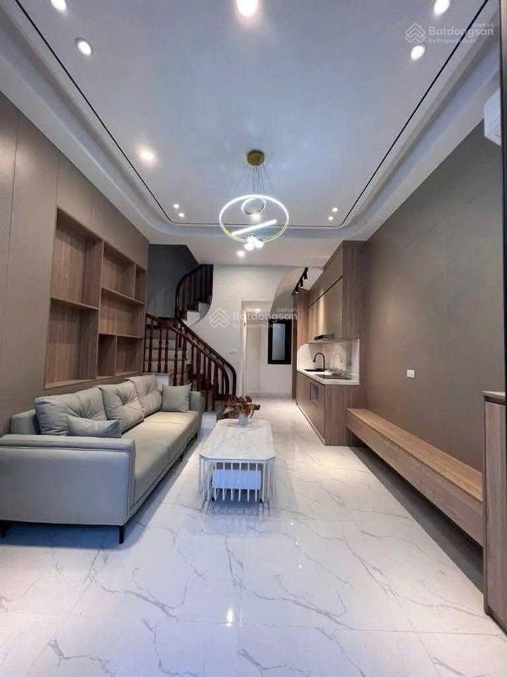 6 tỷ tổ 8 kiến hưng
gần văn quán xa la
nhà đẹp cực gần ô tô 0975 892 *** cạnh chợ, cạnh phố
