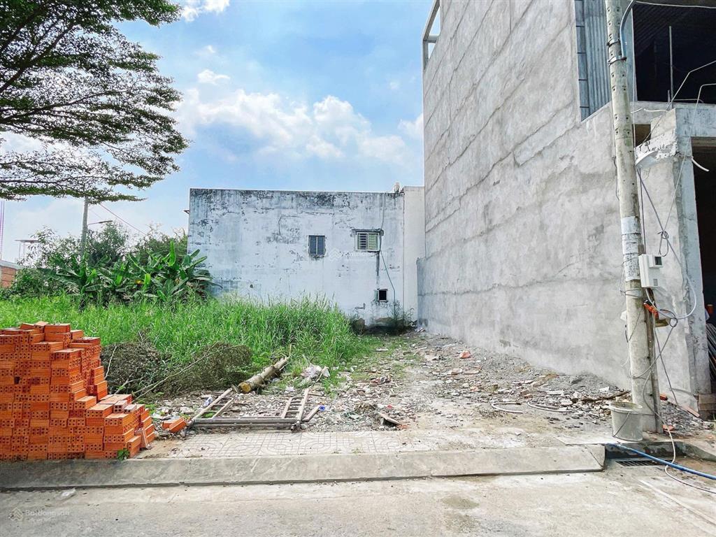 Cuối năm kẹt bán đất 80m2, đường nguyễn bình, sổ riêng, đường 7m, giá 3.4 tỷ