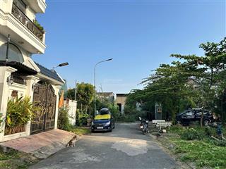 Bán đất 102m2, ngang bề thế 8m, đường lê văn lương, giá chỉ 4.2 tỷ