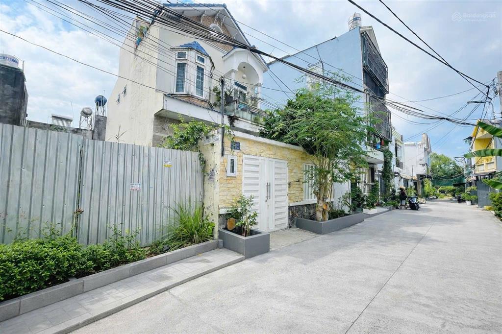Chủ bán đất 118m2, lê văn lương, ngay cầu long kiển, hẻm xe hơi, giá 4.2 tỷ