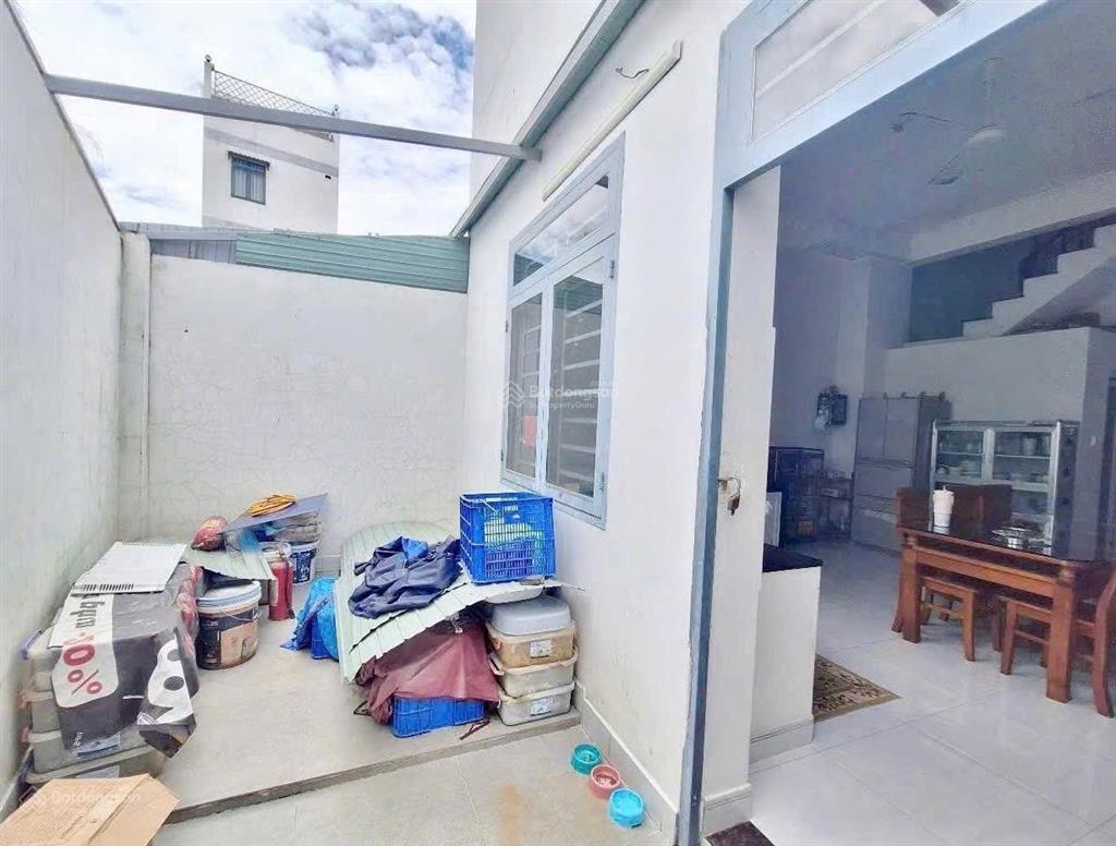 Bán nhà 3 tầng, 128m2 đường lê văn lương, hẻm xe hơi, giá 5 tỷ 990