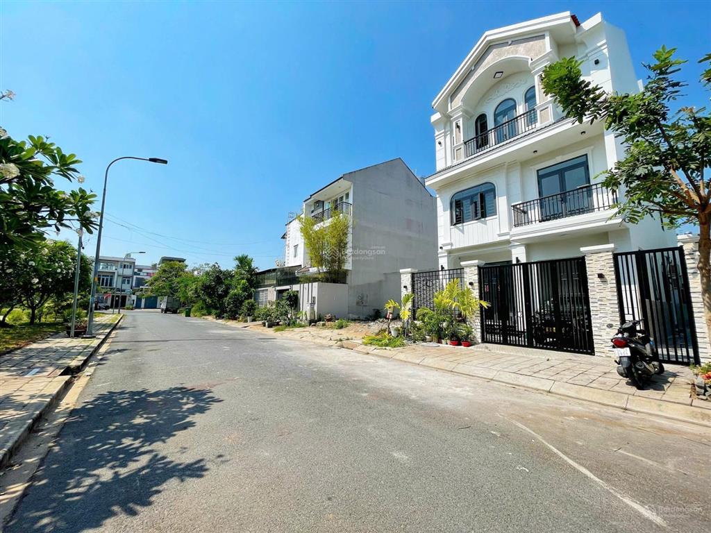 Chính chủ bán đất 7x20m, đường 16m, lê văn lương gần cầu rạch đỉa q.7, giá chỉ 8.9 tỷ