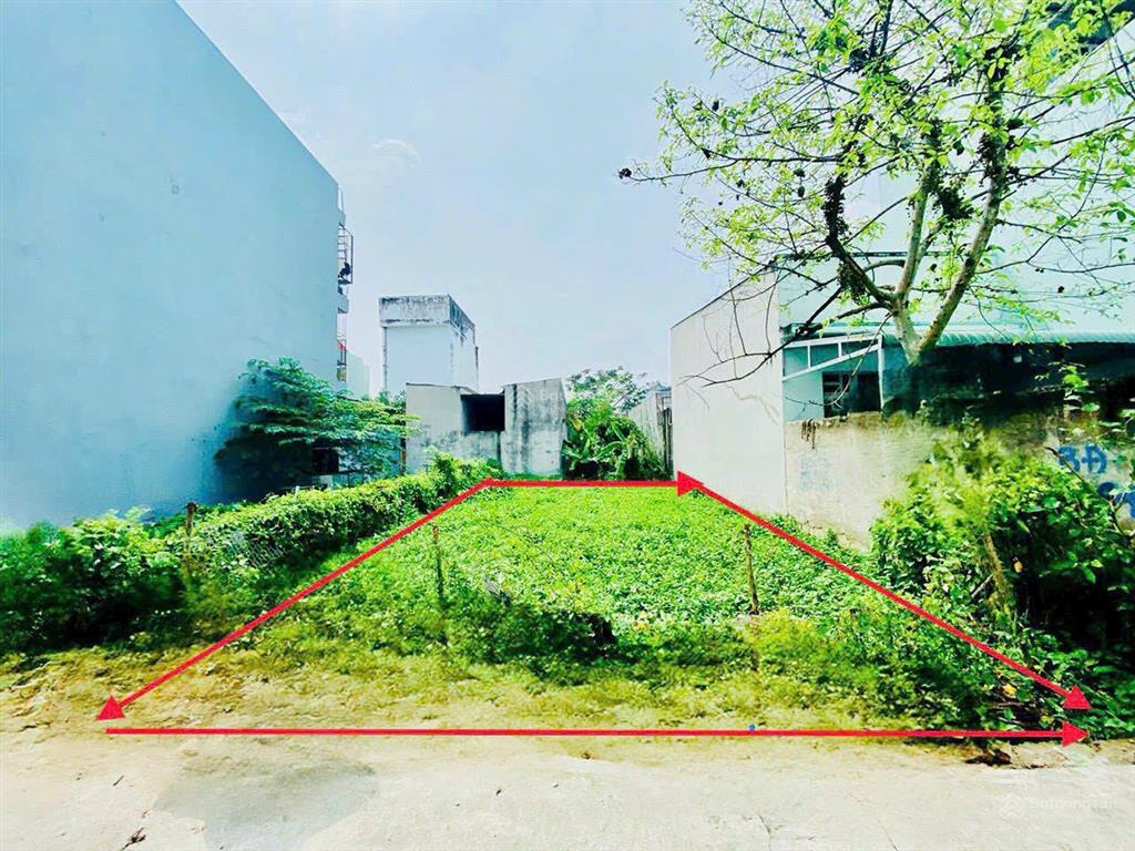 Bán đất 200m2, ngang bề thế gần 10m, cách 50m ra đường lê văn lương, giá 6.6 tỷ