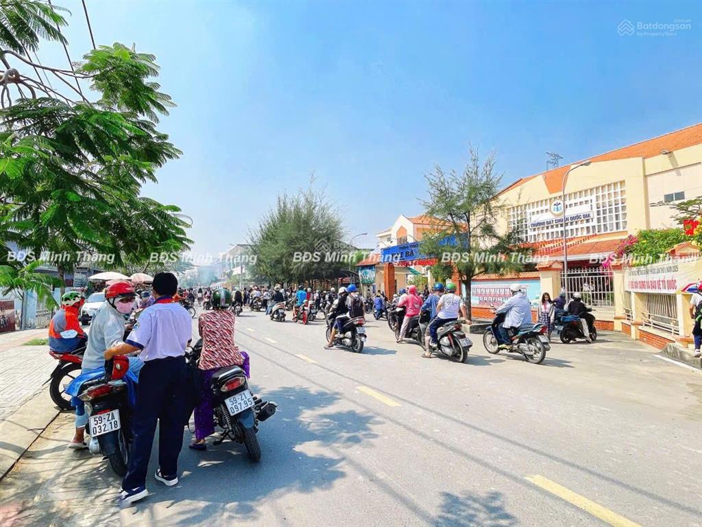 Bán đất 198m2, đường nguyễn bình, gần 3 trường đại học, đường 12m, giá 6.5 tỷ